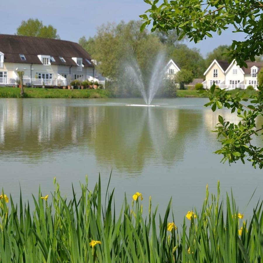 Swan Cottage Cirencester Buitenkant foto